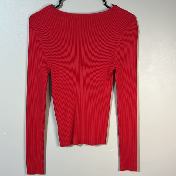 New Express red v neck ribbed sweater size small - Picture 3 of 4
